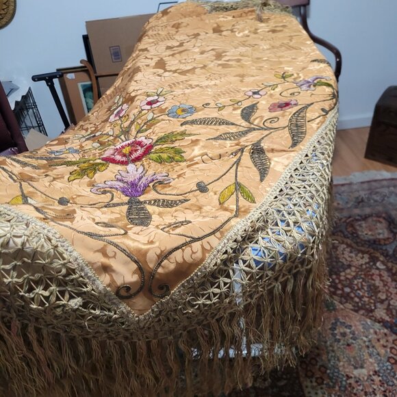 Victorian Vintage Shawl or Piano Cover Heavy Embroidered and Lined - Picture 6 of 6